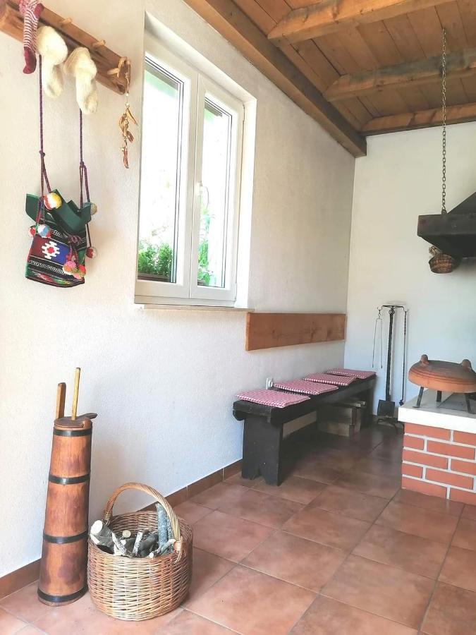 Kvasina Apartments Zadvarje Dış mekan fotoğraf