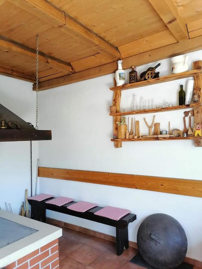 Kvasina Apartments Zadvarje Dış mekan fotoğraf