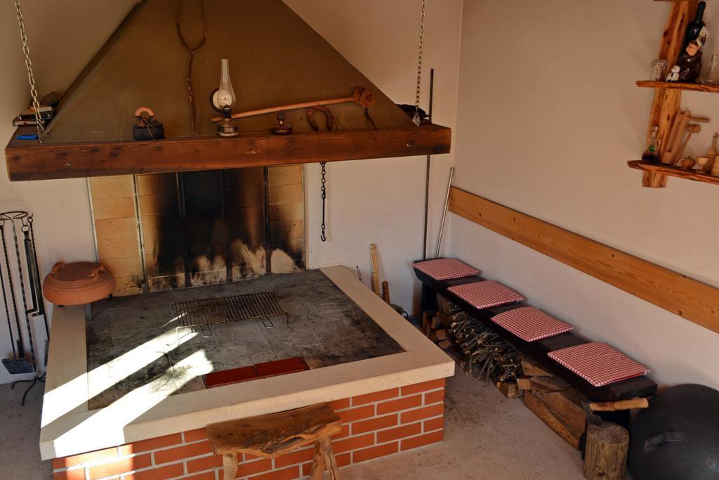 Kvasina Apartments Zadvarje Dış mekan fotoğraf