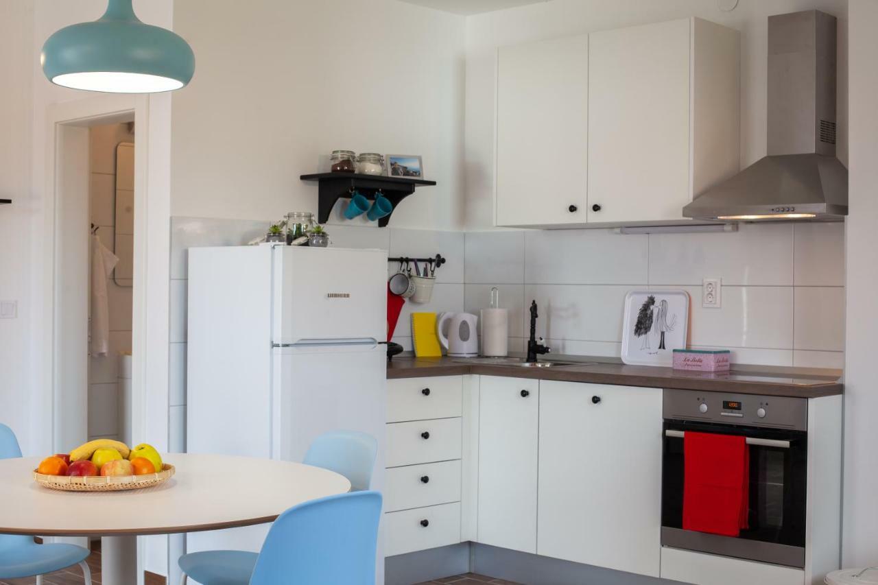 Kvasina Apartments Zadvarje Dış mekan fotoğraf