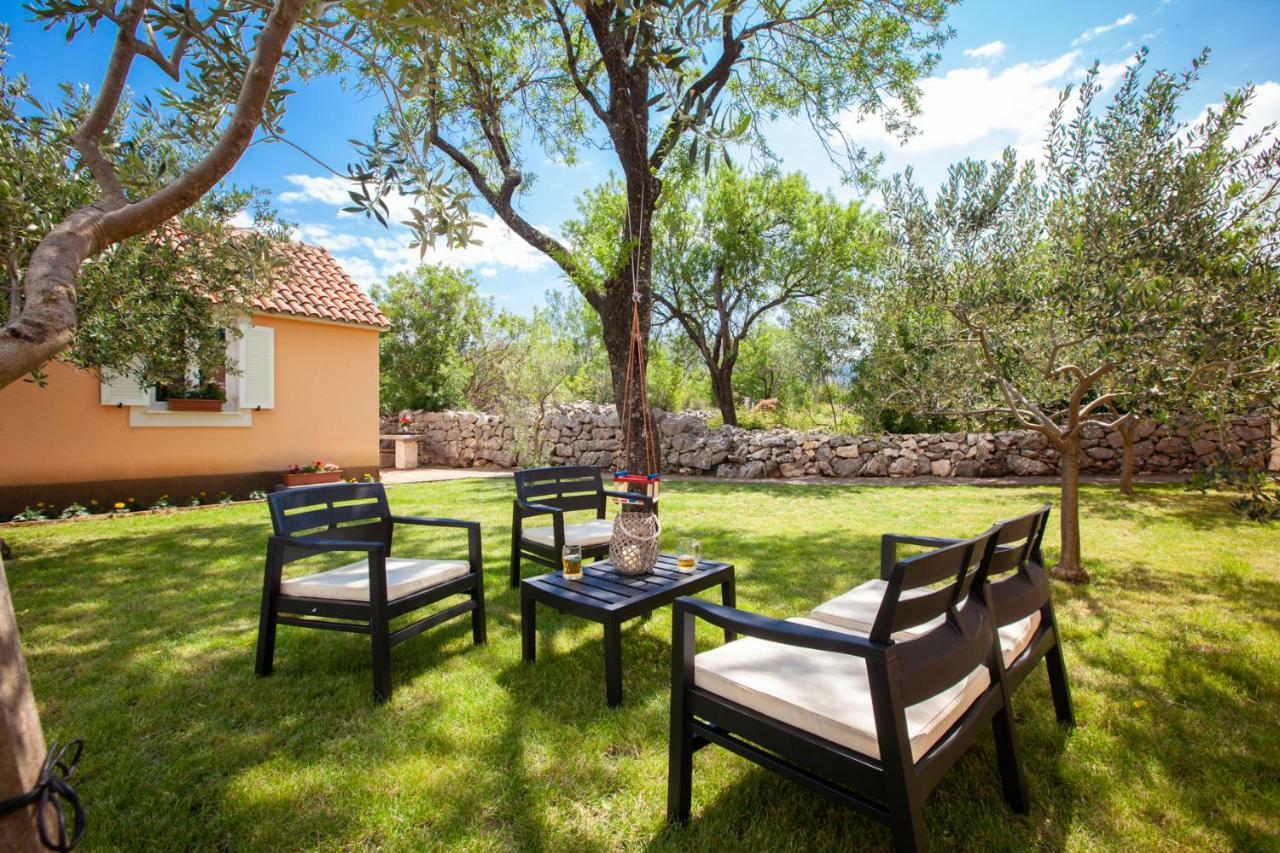 Kvasina Apartments Zadvarje Dış mekan fotoğraf