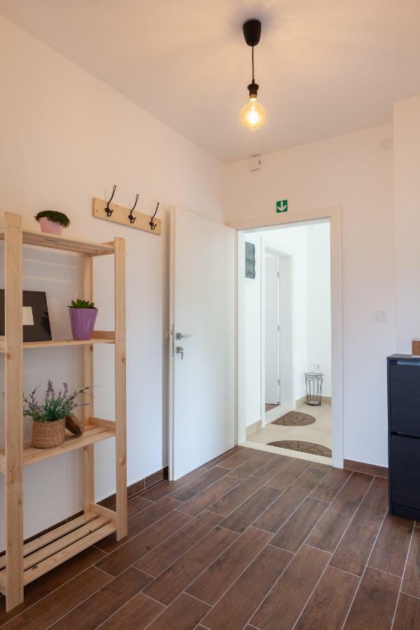 Kvasina Apartments Zadvarje Dış mekan fotoğraf
