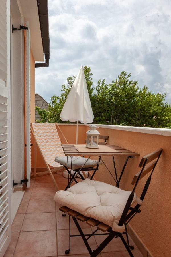 Kvasina Apartments Zadvarje Dış mekan fotoğraf