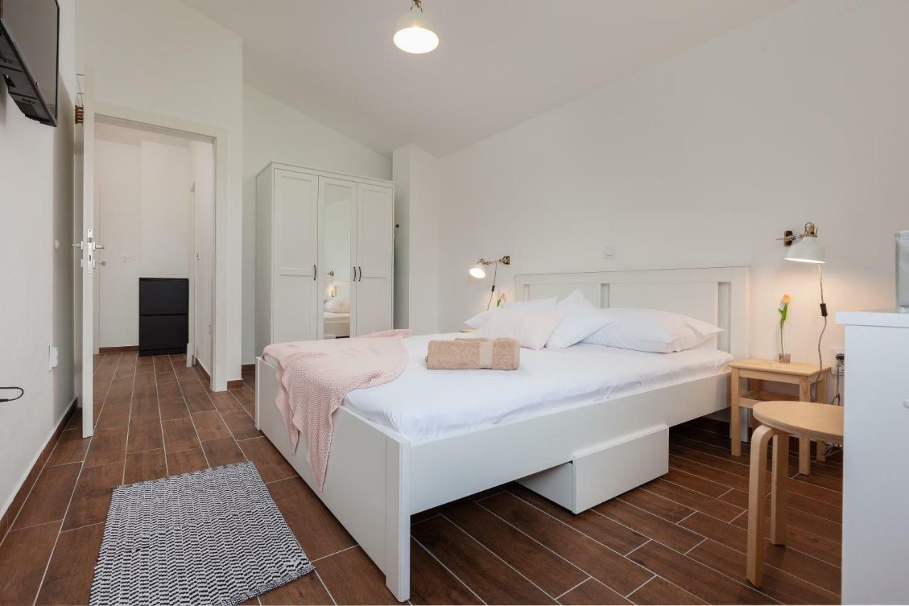 Kvasina Apartments Zadvarje Dış mekan fotoğraf